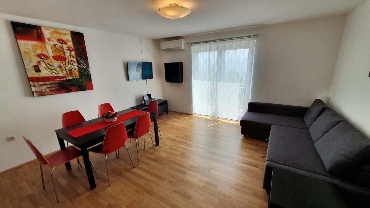 Apartment Bella Mare Novi Vinodolski Exterior photo